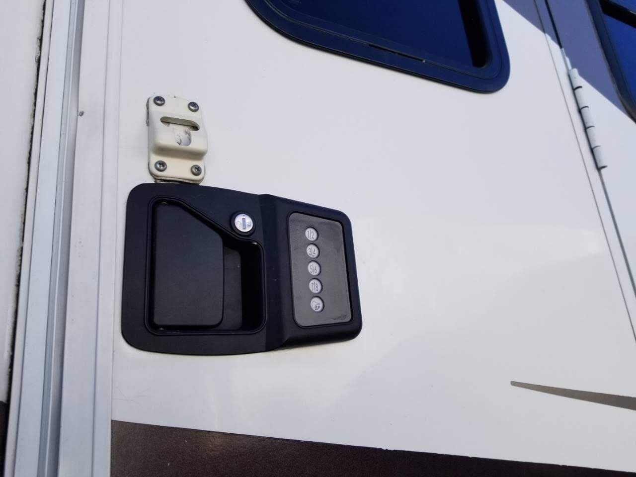 2008 SE by Forest River bunkhouse class A RV Motorhome Immaculate for sale in Denver